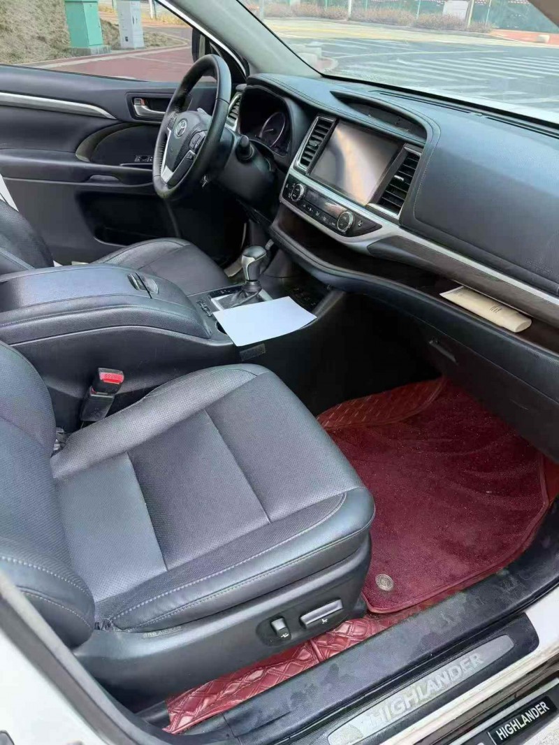 烟台18年丰田汉兰达4