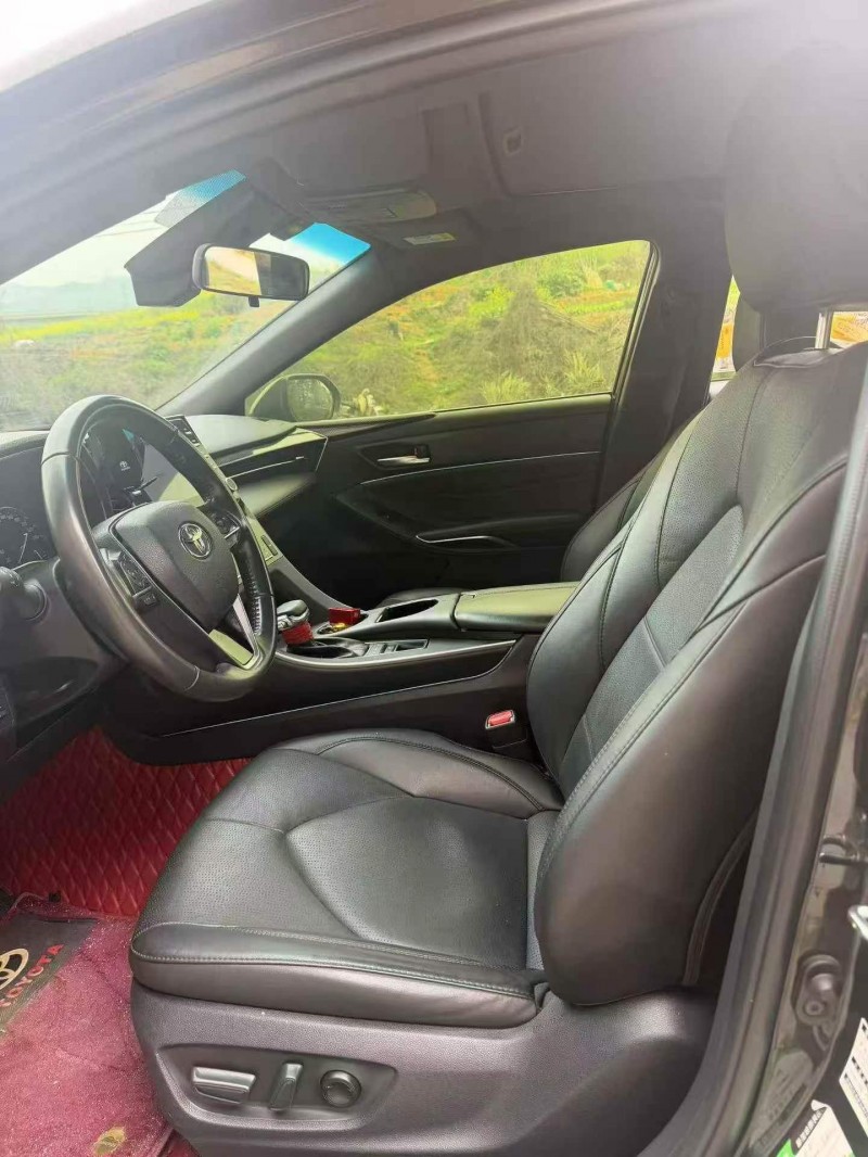 吉安21年丰田亚洲龙6