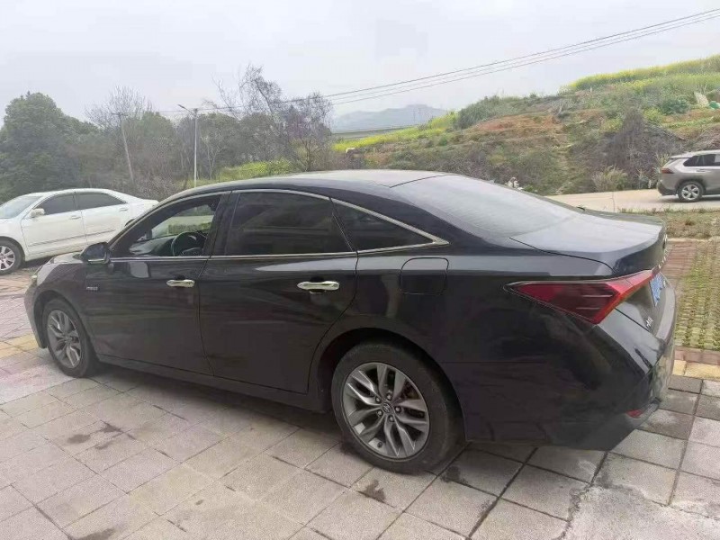 吉安21年丰田亚洲龙7