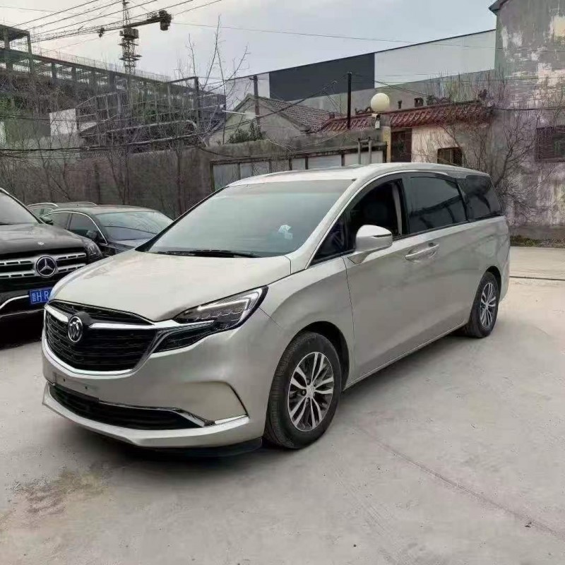 济宁22年别克GL82