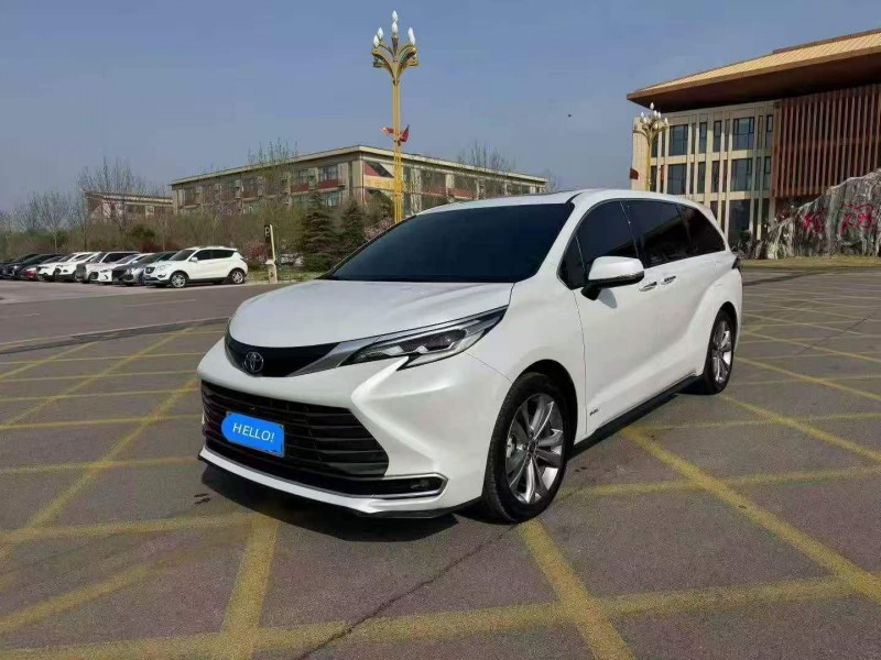 淮安25年丰田塞纳2