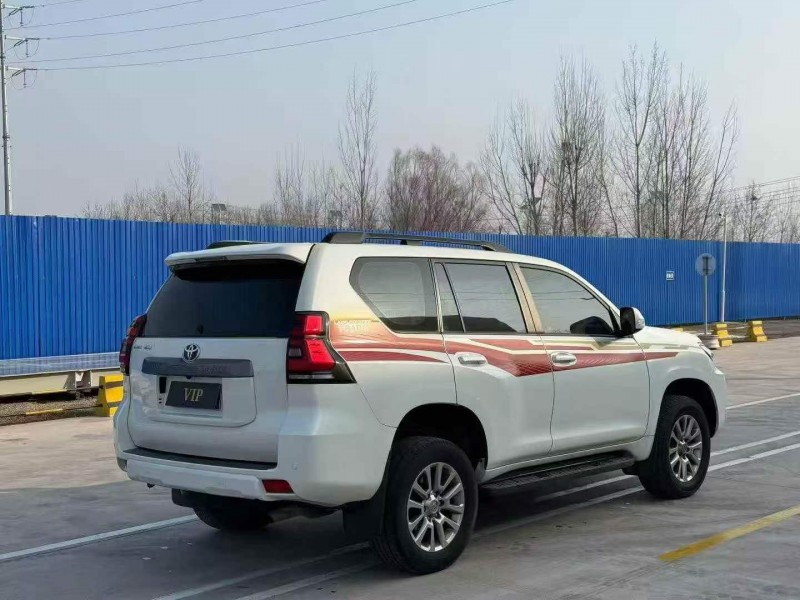 东营20年丰田普拉多8