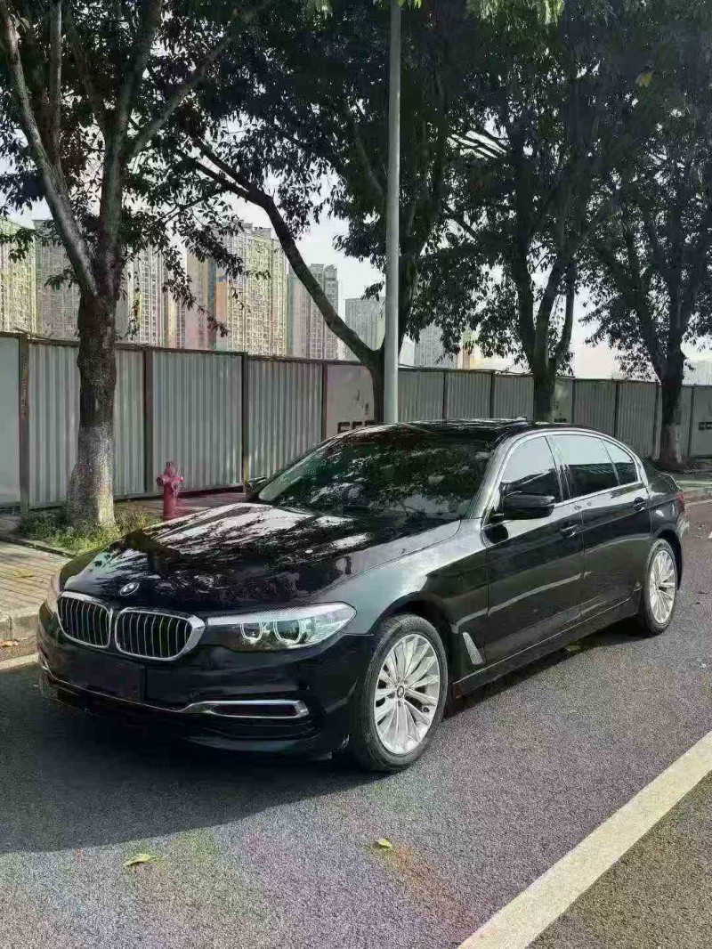 重庆20年宝马5系3