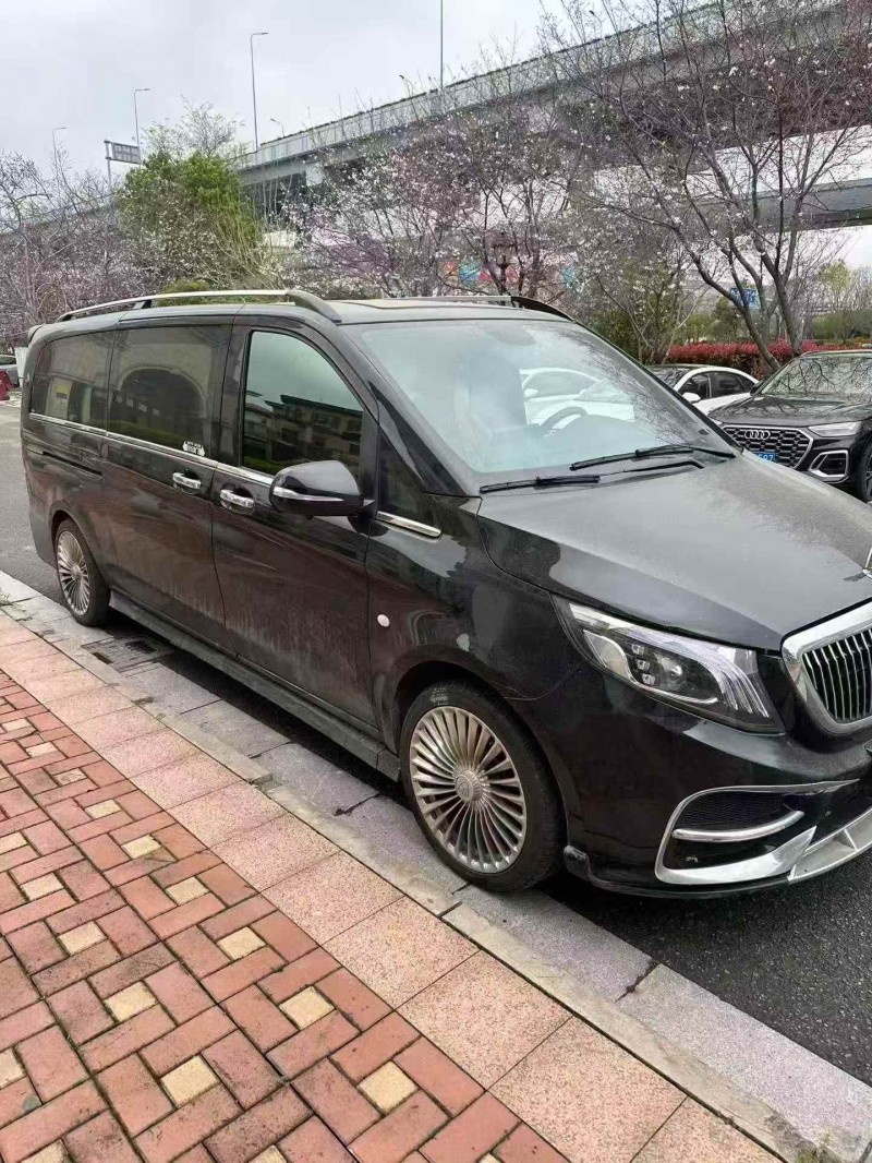 嘉兴21年奔驰威霆2