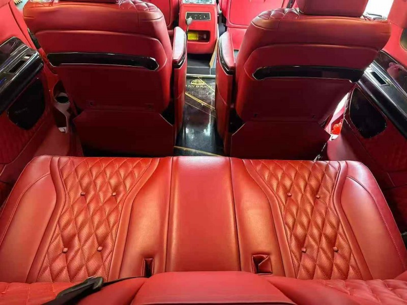 嘉兴21年奔驰威霆8