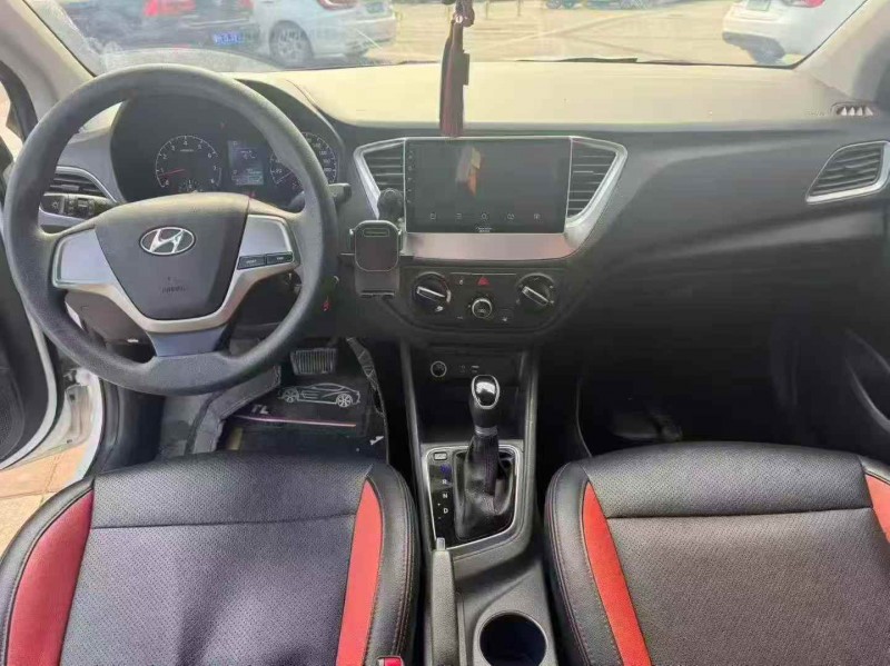 邢台19年现代悦动6