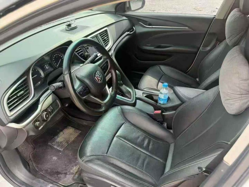 贵港19年别克英朗4