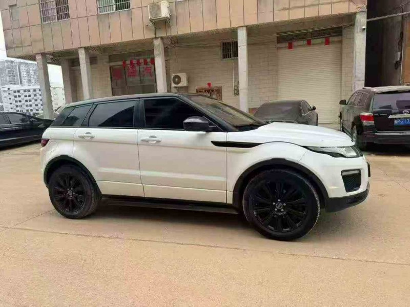 玉林16年路虎极光3