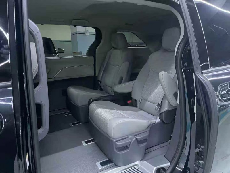 深圳25年丰田塞纳5