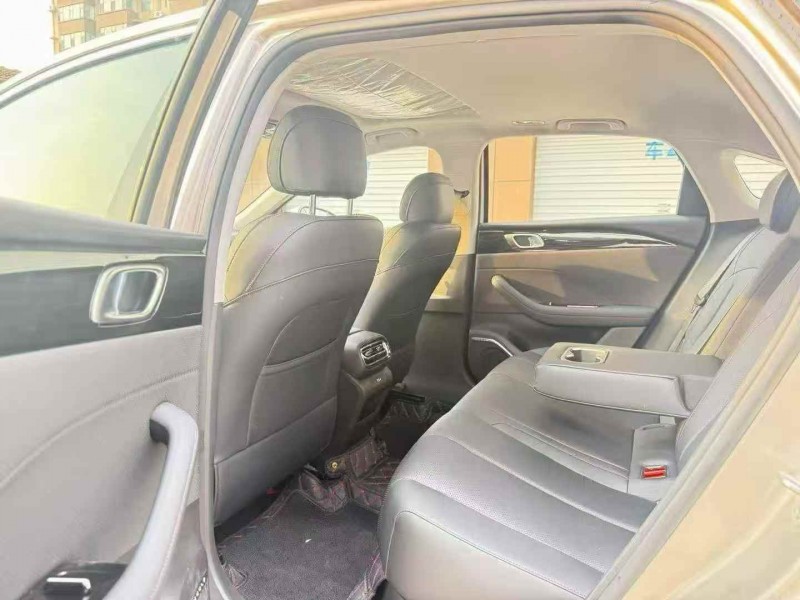 枣庄26年吉利帝豪5