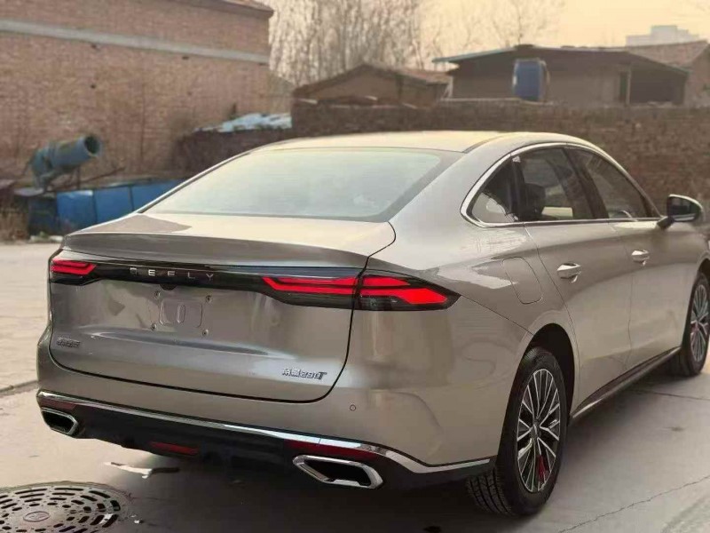 枣庄26年吉利帝豪7