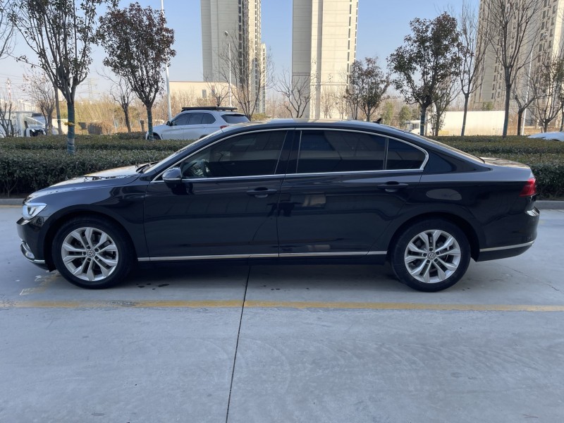 济宁20年大众迈腾4