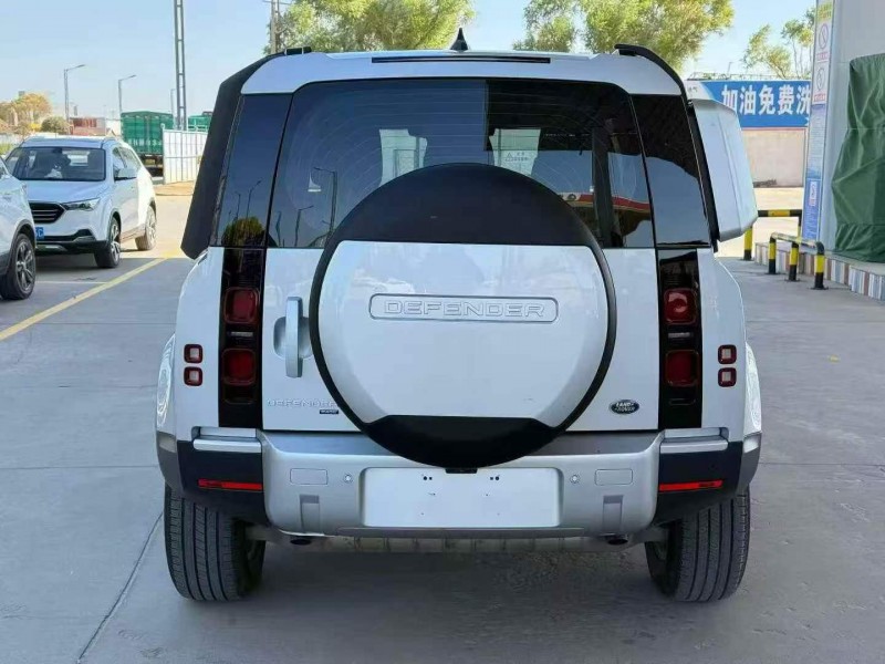 汉中23年路虎卫士9