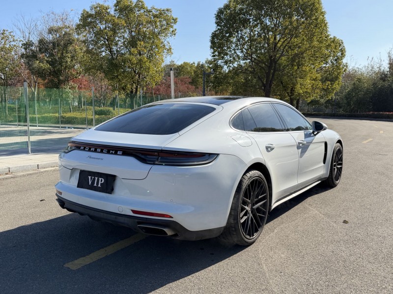 盐城21年保时捷帕拉梅拉9