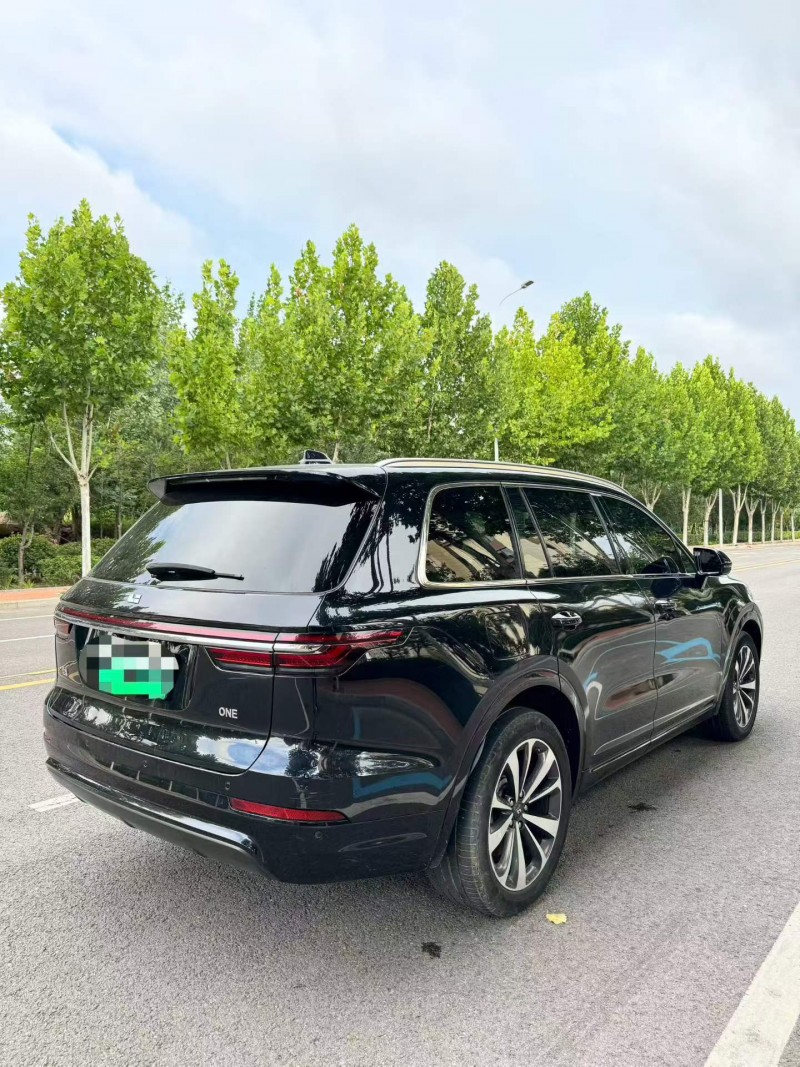 青岛20年理想理想ONE8