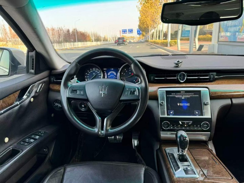 青岛14年玛莎拉蒂总裁5