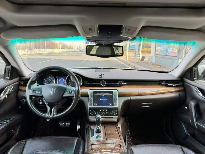 青岛14年玛莎拉蒂总裁6