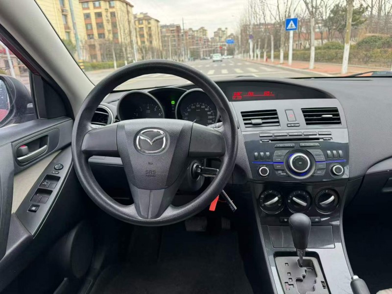 青岛16年马自达3星骋4