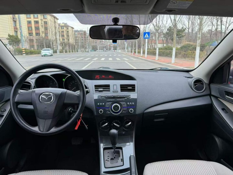 青岛16年马自达3星骋7