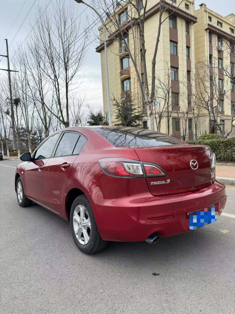 青岛16年马自达3星骋8