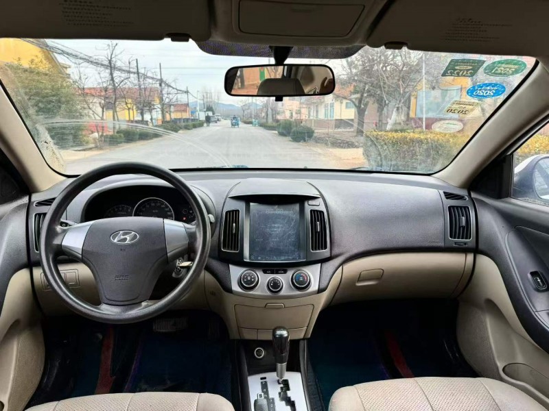 青岛14年现代悦动6