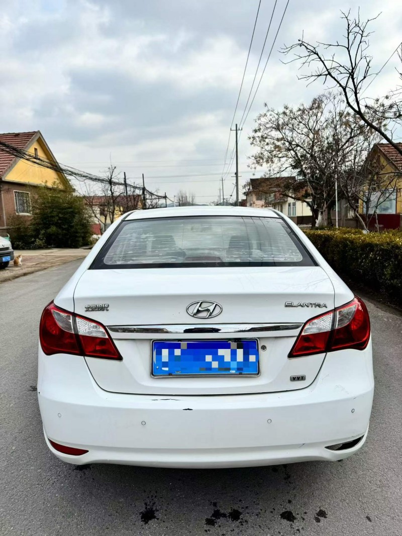 青岛14年现代悦动9