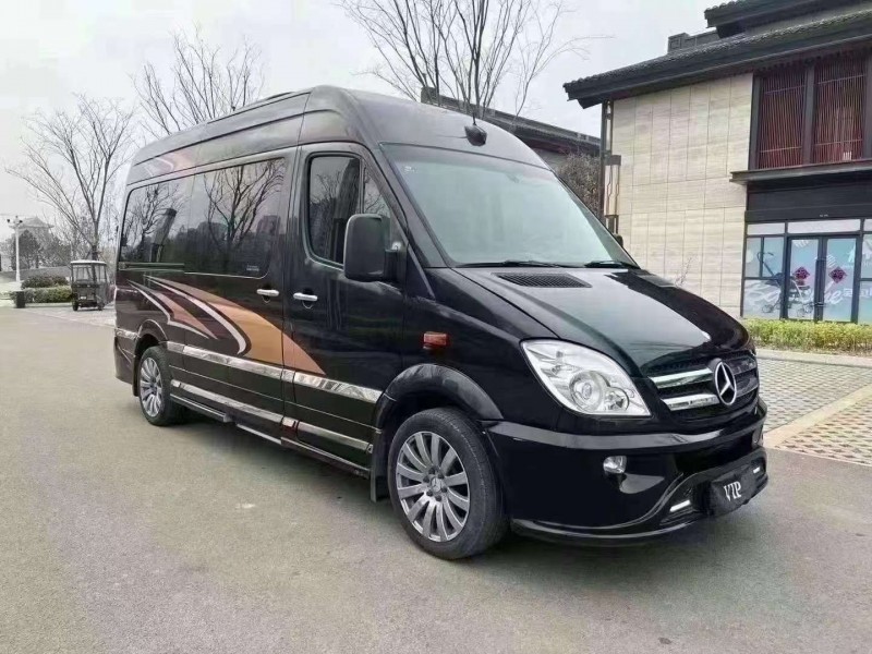 济宁14年奔驰斯宾特3