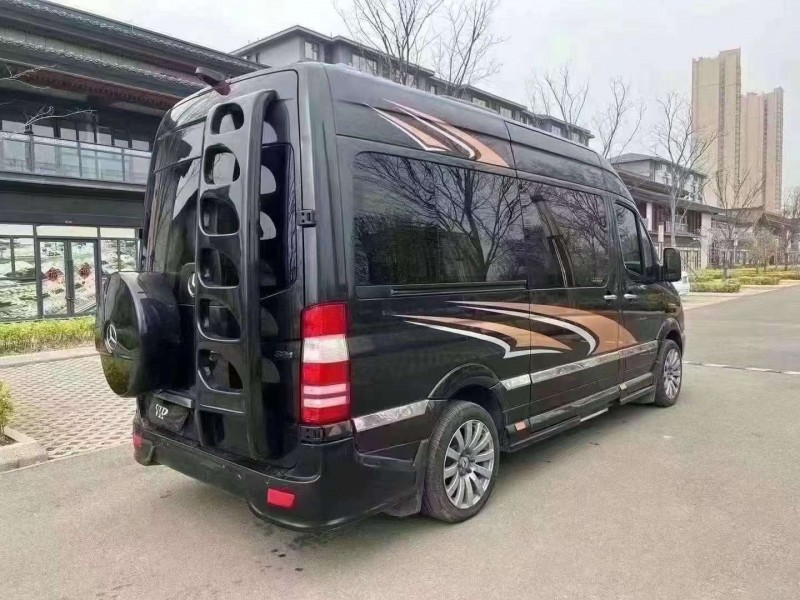 济宁14年奔驰斯宾特5