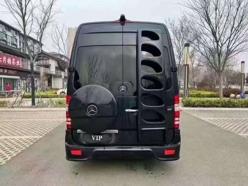 济宁14年奔驰斯宾特7