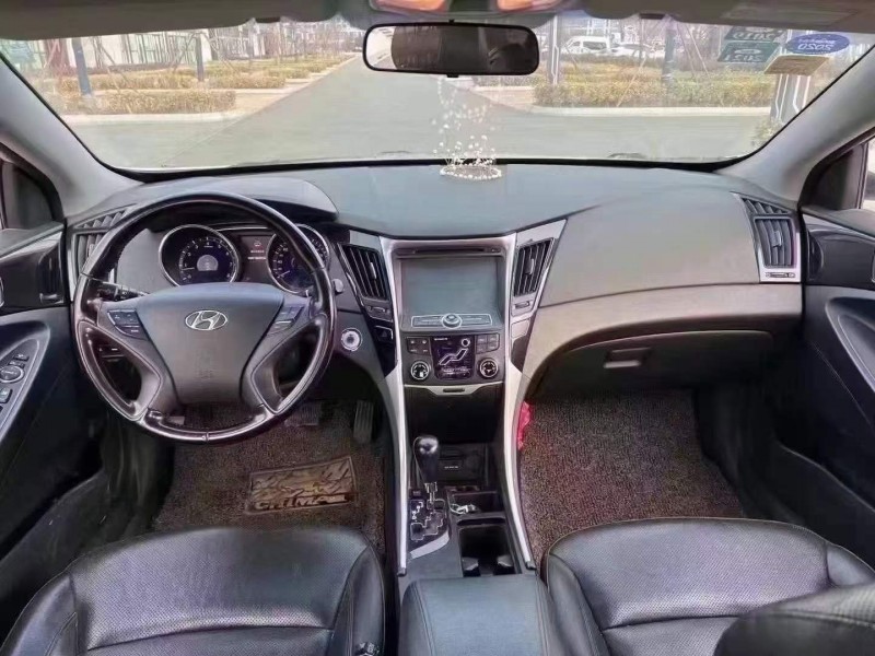 济宁15年现代索纳塔5