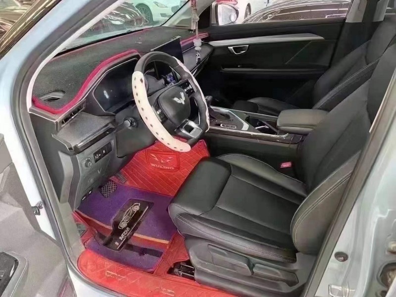 济宁22年五菱汽车星辰4