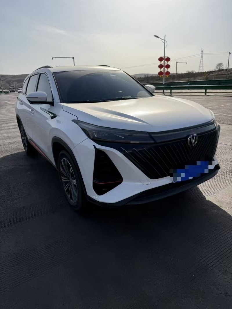 呼和浩特23年长安汽车CS752