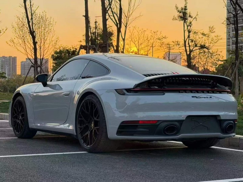 昆明22年保时捷9116