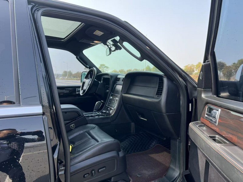 盐城16年林肯领航员6