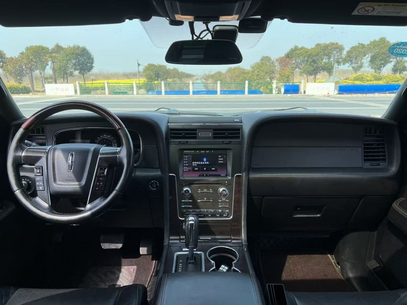 盐城16年林肯领航员7