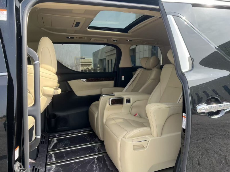 盐城22年丰田埃尔法5