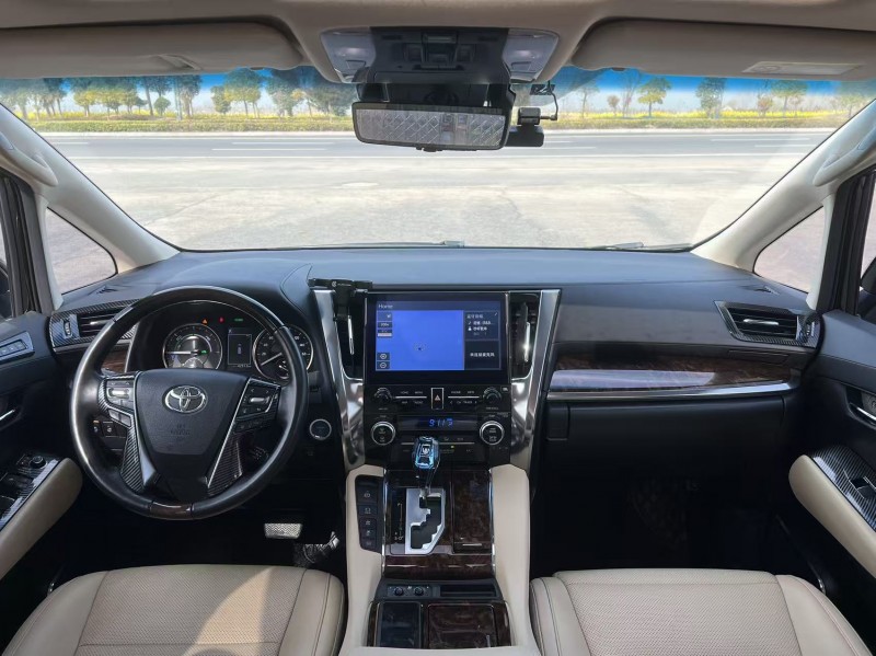 盐城22年丰田埃尔法7