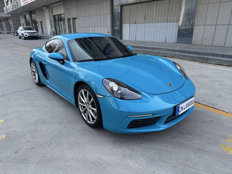 济宁20年保时捷卡曼2