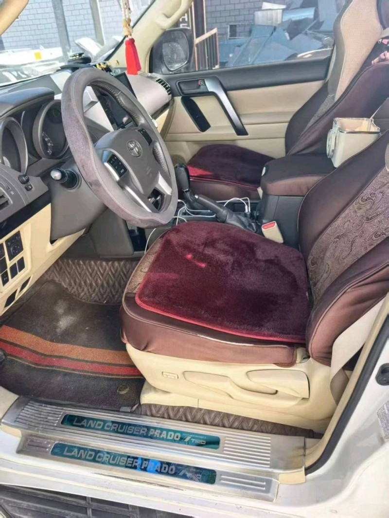 拉萨17年丰田普拉多4