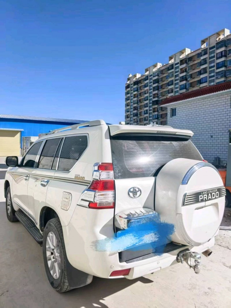 拉萨17年丰田普拉多9