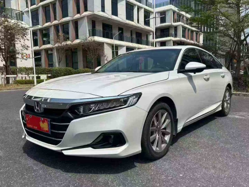 广州22年本田雅阁3