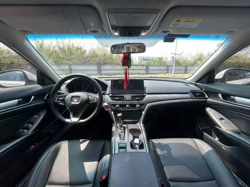 广州22年本田雅阁4