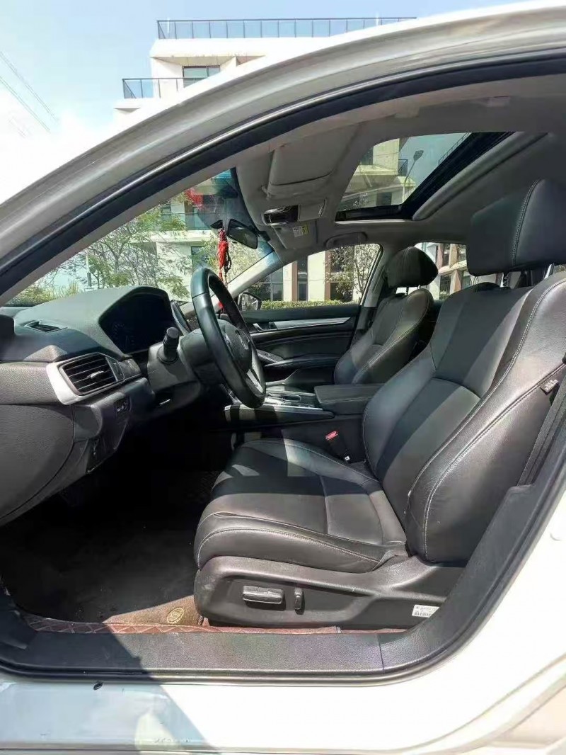 广州22年本田雅阁5