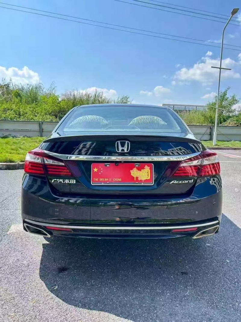 广州18年本田雅阁8