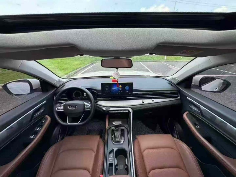 广州23年吉利远景8