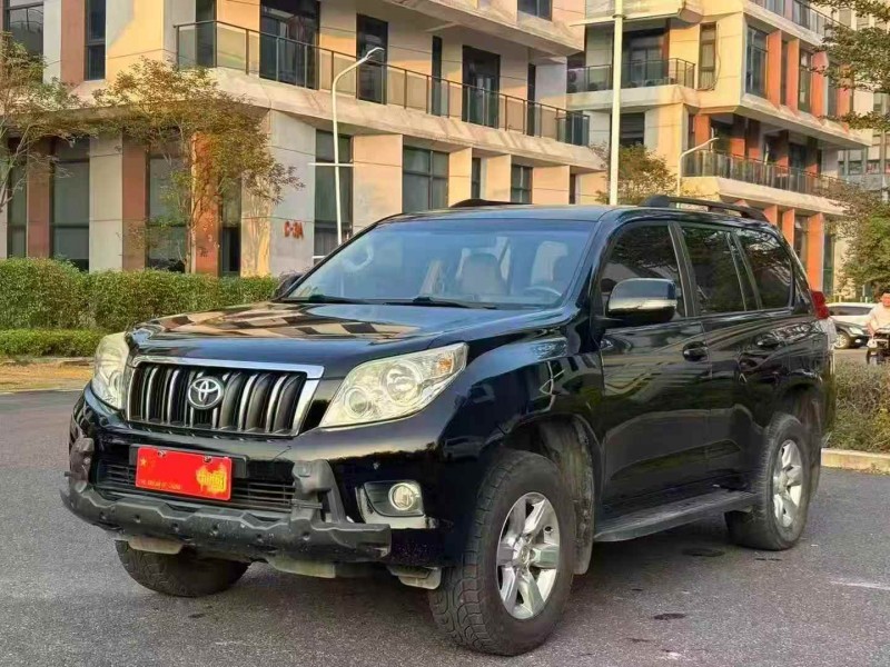 广州12年丰田普拉多3