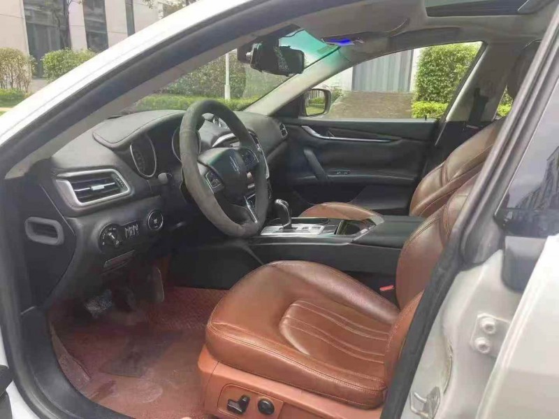 广州15年玛莎拉蒂Ghibli4