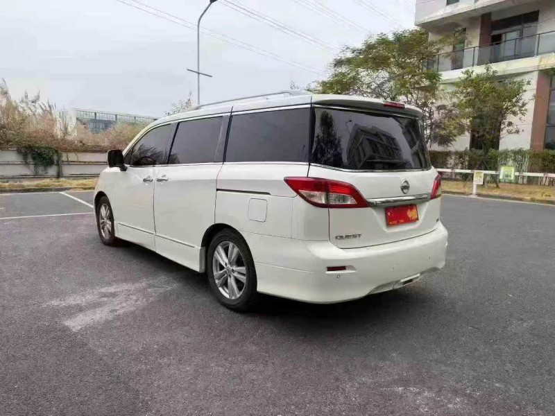 广州15年日产贵士9