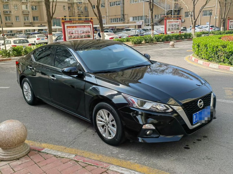 安阳22年日产天籁2