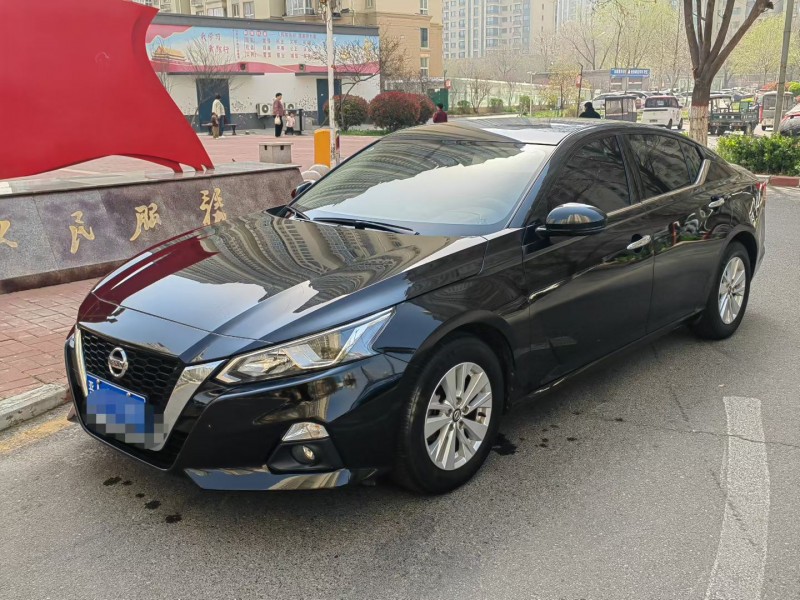 安阳22年日产天籁4